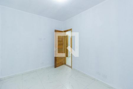 Quarto de casa de condomínio para alugar com 1 quarto, 70m² em Vila Zat, São Paulo