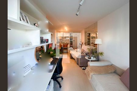 Sala de estar de apartamento à venda com 1 quarto, 49m² em Campo Belo, São Paulo