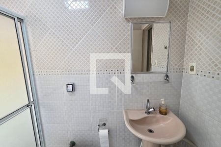 Banheiro de apartamento para alugar com 1 quarto, 63m² em Cidade Ocian, Praia Grande