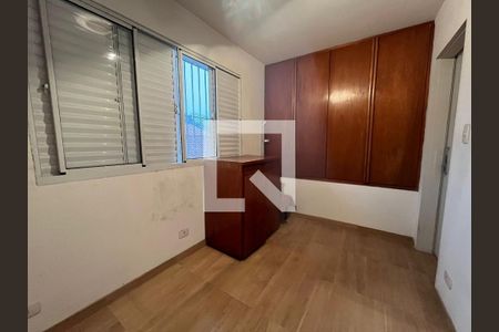 Quarto de casa à venda com 4 quartos, 202m² em Parque Jabaquara, São Paulo