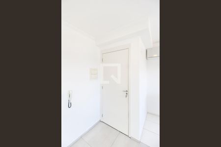 Entrada de apartamento para alugar com 2 quartos, 36m² em Chacara Santa Lucia, Carapicuíba