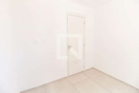 Quarto 1 de apartamento para alugar com 2 quartos, 36m² em Chacara Santa Lucia, Carapicuíba