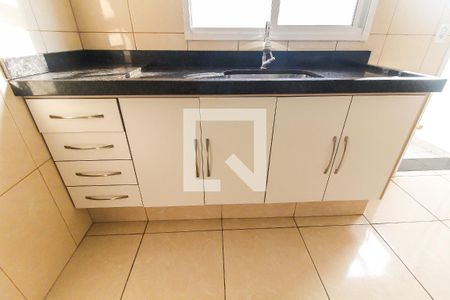 Sala/Cozinha de casa de condomínio para alugar com 2 quartos, 51m² em Jardim Lourdes, Ferraz de Vasconcelos