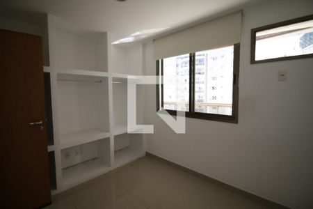 Quarto 1 de apartamento para alugar com 2 quartos, 70m² em Barra Olímpica, Rio de Janeiro