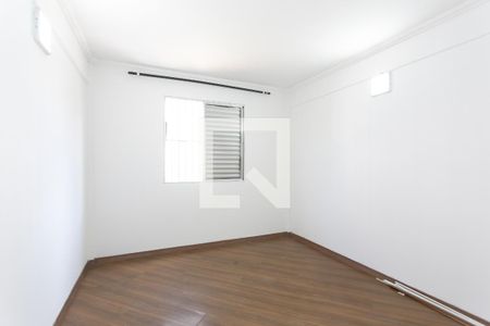 Quarto 1  de apartamento para alugar com 2 quartos, 47m² em Jardim Marilu, São Paulo