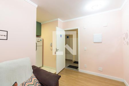 Sala  de apartamento à venda com 2 quartos, 46m² em Ayrosa, Osasco