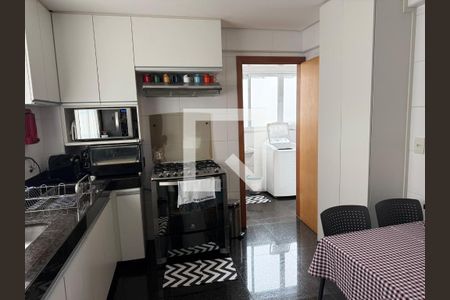 Cozinha de apartamento à venda com 4 quartos, 138m² em São José, Belo Horizonte
