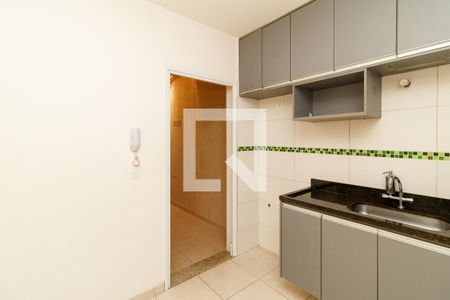 Cozinha de casa de condomínio para alugar com 1 quarto, 34m² em Vila Gustavo, São Paulo