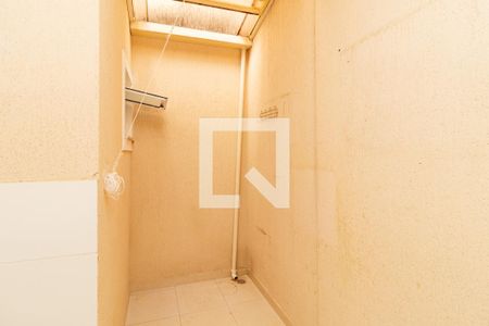 Área de Serviço e Quintal de casa de condomínio para alugar com 1 quarto, 34m² em Vila Gustavo, São Paulo