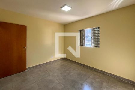 Quarto 1 de casa para alugar com 2 quartos, 75m² em Jardim Seckler, São Paulo