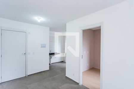Sala, cozinha e área de serviço de apartamento para alugar com 2 quartos, 39m² em Vila Pirituba, São Paulo