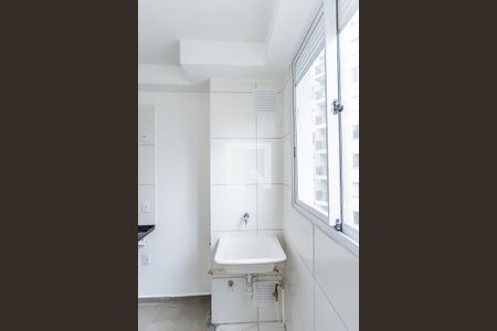 Sala, cozinha e área de serviço de apartamento para alugar com 2 quartos, 39m² em Vila Pirituba, São Paulo