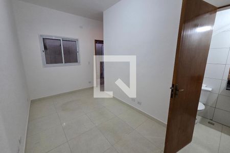 Sala de casa de condomínio para alugar com 2 quartos, 56m² em Vila Caiçara, Praia Grande