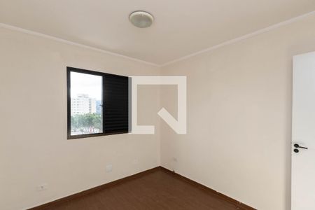 Quarto 1 de apartamento para alugar com 2 quartos, 55m² em Vila Mazzei, São Paulo