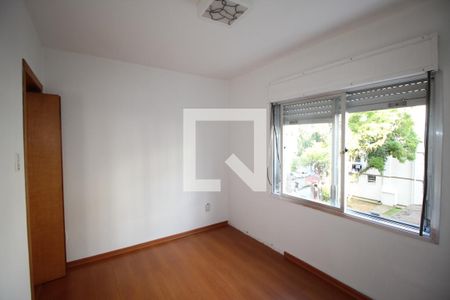 Quarto 1 de apartamento para alugar com 2 quartos, 44m² em Jardim Itu, Porto Alegre