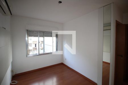 Sala de apartamento para alugar com 2 quartos, 44m² em Jardim Itu, Porto Alegre