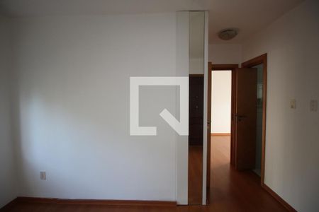 Sala de apartamento para alugar com 2 quartos, 44m² em Jardim Itu, Porto Alegre
