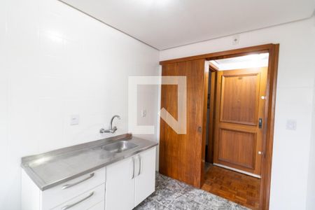 Cozinha e Área de Serviço de apartamento para alugar com 2 quartos, 60m² em Vila Joao Pessoa, Porto Alegre