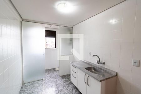 Cozinha e Área de Serviço de apartamento para alugar com 2 quartos, 60m² em Vila Joao Pessoa, Porto Alegre