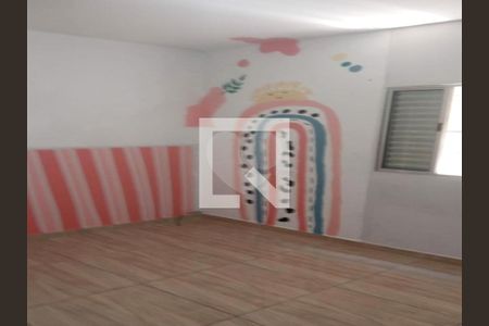 Casa à venda com 12 quartos, 298m² em Cidade Domitila, São Paulo