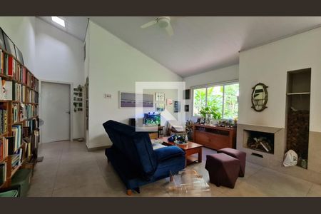 Casa à venda com 4 quartos, 360m² em Cambuci, São Paulo