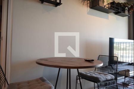 Sala/Cozinha Integrados de apartamento para alugar com 1 quarto, 29m² em Pinheiros, São Paulo