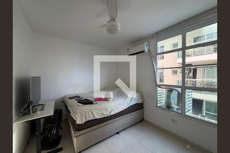 Quarto de apartamento à venda com 1 quarto, 37m² em Taquara, Rio de Janeiro