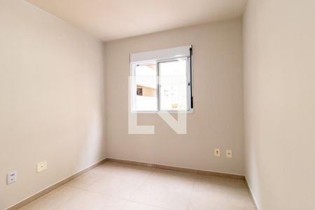 Quarto 1 de apartamento à venda com 2 quartos, 45m² em Santa Cândida, Curitiba