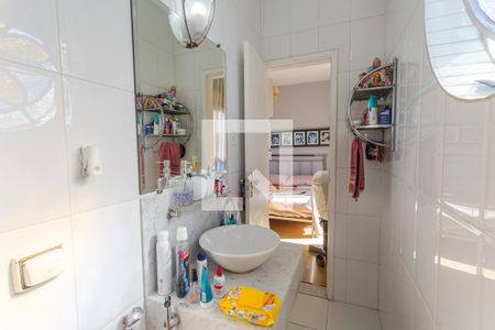 Banheiro da Suíte de apartamento para alugar com 3 quartos, 119m² em São Lucas, Belo Horizonte