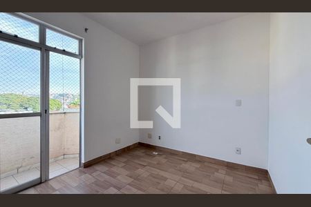 Apartamento à venda com 2 quartos, 150m² em Itamarati, Belo Horizonte