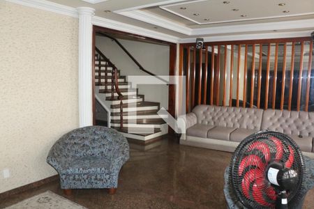 sala de casa para alugar com 3 quartos, 500m² em Caonze, Nova Iguaçu