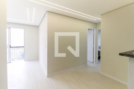Sala de apartamento para alugar com 2 quartos, 56m² em Vila Carmosina, São Paulo