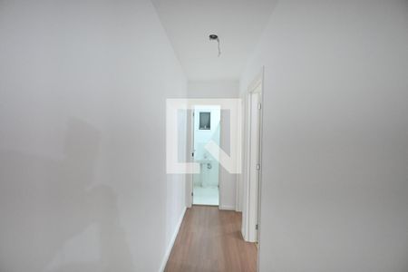 Corredor de apartamento para alugar com 2 quartos, 43m² em Jardim Tres Irmaos, Taboão da Serra