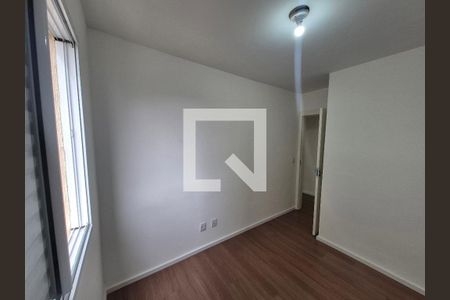 Quarto 2 de apartamento para alugar com 2 quartos, 43m² em Jardim Tres Irmaos, Taboão da Serra