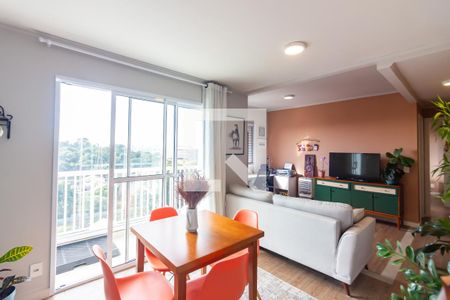 Apartamento à venda com 2 quartos, 54m² em Quitaúna, Osasco