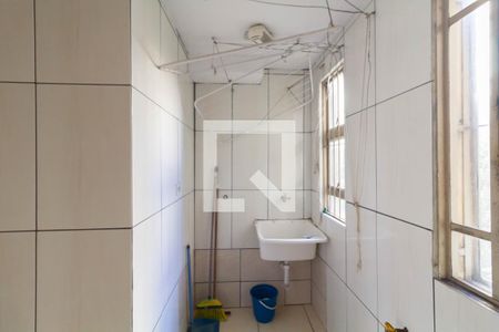 Cozinha e Área de serviço de apartamento para alugar com 2 quartos, 39m² em Conjunto Habitacional Barro Branco Ii, São Paulo