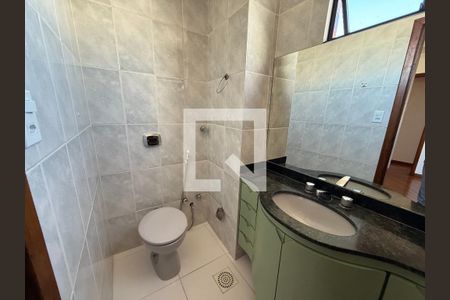 Banheiro da Suíte de apartamento para alugar com 3 quartos, 120m² em Centro, Juiz de Fora