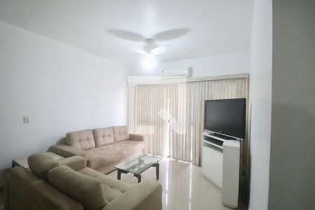 Sala de apartamento para alugar com 2 quartos, 90m² em Jardim Las Palmas, Guarujá