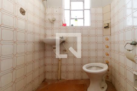 Banheiro de casa para alugar com 1 quarto, 140m² em Vila Nivi, São Paulo