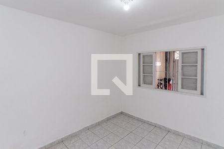 Quarto de casa para alugar com 1 quarto, 140m² em Vila Nivi, São Paulo