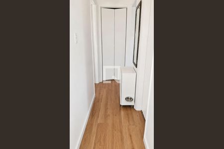Corredor de apartamento para alugar com 3 quartos, 78m² em Vila Esperança, São Paulo
