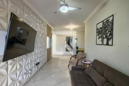Sala de apartamento para alugar com 2 quartos, 67m² em Guilhermina, Praia Grande