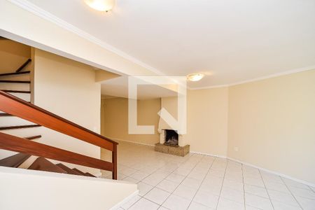 Sala de casa de condomínio para alugar com 3 quartos, 300m² em Boa Vista, Porto Alegre