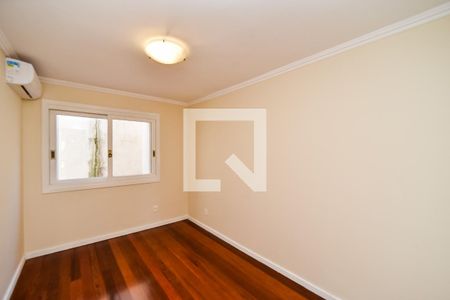 Quarto 2 de casa de condomínio para alugar com 3 quartos, 300m² em Boa Vista, Porto Alegre