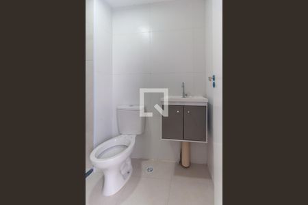 Banheiro de apartamento para alugar com 2 quartos, 42m² em Vila Graciosa, São Paulo