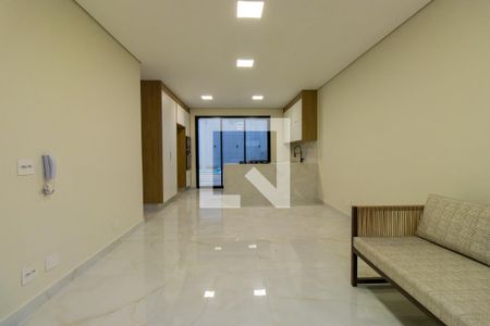 Sala de casa de condomínio para alugar com 3 quartos, 167m² em Parque Rincao, Cotia