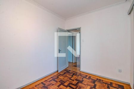 Quarto 1 de apartamento para alugar com 3 quartos, 90m² em Navegantes, Porto Alegre