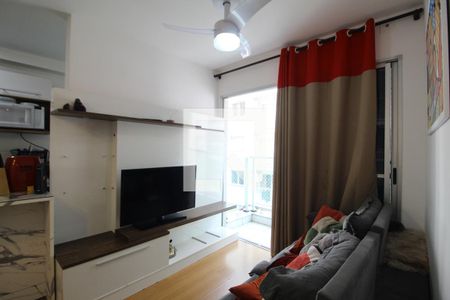 Sala de apartamento para alugar com 2 quartos, 48m² em Pechincha, Rio de Janeiro
