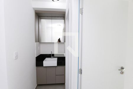Banheiro  de kitnet/studio para alugar com 1 quarto, 44m² em Barro Preto, Belo Horizonte