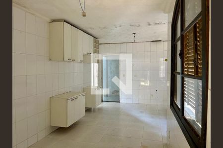 Casa para alugar com 4 quartos, 383m² em Jardim dos Estados, São Paulo